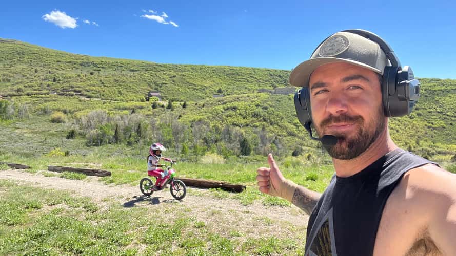 Cardo’s PackTalk Edgephones Make Me Smile Every Time I Coach My Daughter